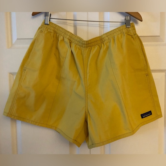 Patagonia Pants - Patagonia Funhoggers shorts